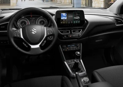 S-Cross-cockpit-1_2